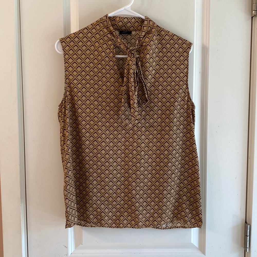 Worthington Woman’s Sleeveless Blouse